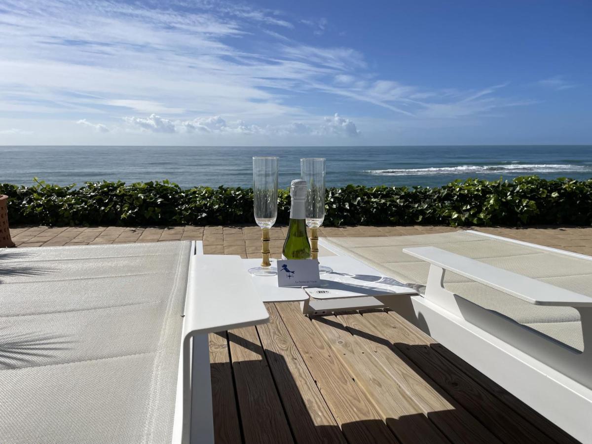 La Sirena Del Viento Bed & Breakfast ลอสกาญอสเดเมกา ภายนอก รูปภาพ
