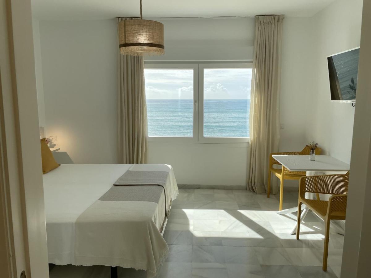La Sirena Del Viento Bed & Breakfast ลอสกาญอสเดเมกา ภายนอก รูปภาพ
