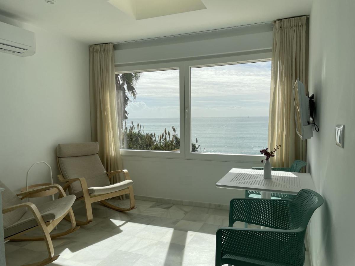 La Sirena Del Viento Bed & Breakfast ลอสกาญอสเดเมกา ภายนอก รูปภาพ
