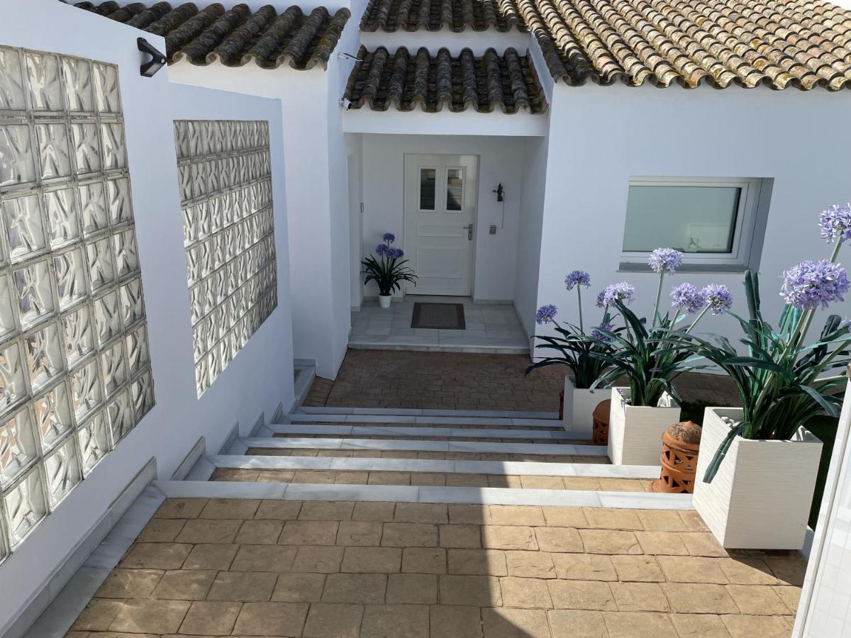 La Sirena Del Viento Bed & Breakfast ลอสกาญอสเดเมกา ภายนอก รูปภาพ