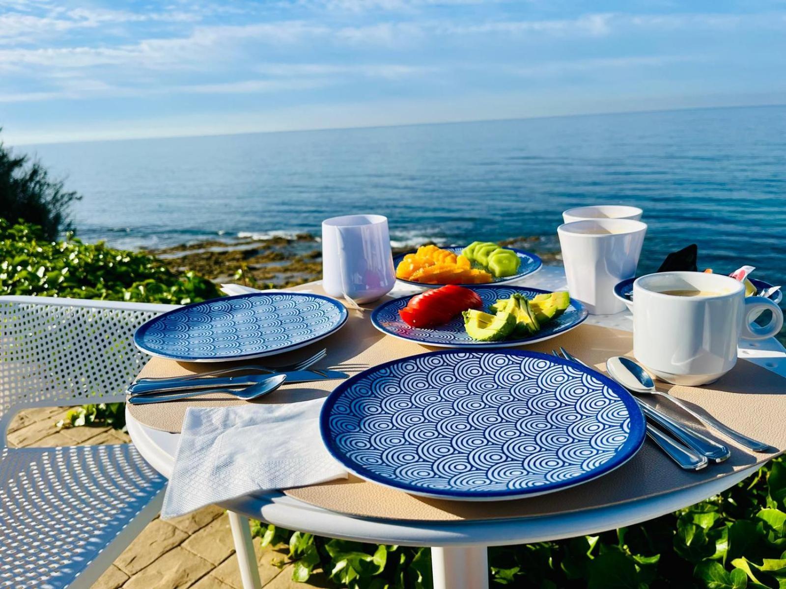 La Sirena Del Viento Bed & Breakfast ลอสกาญอสเดเมกา ภายนอก รูปภาพ