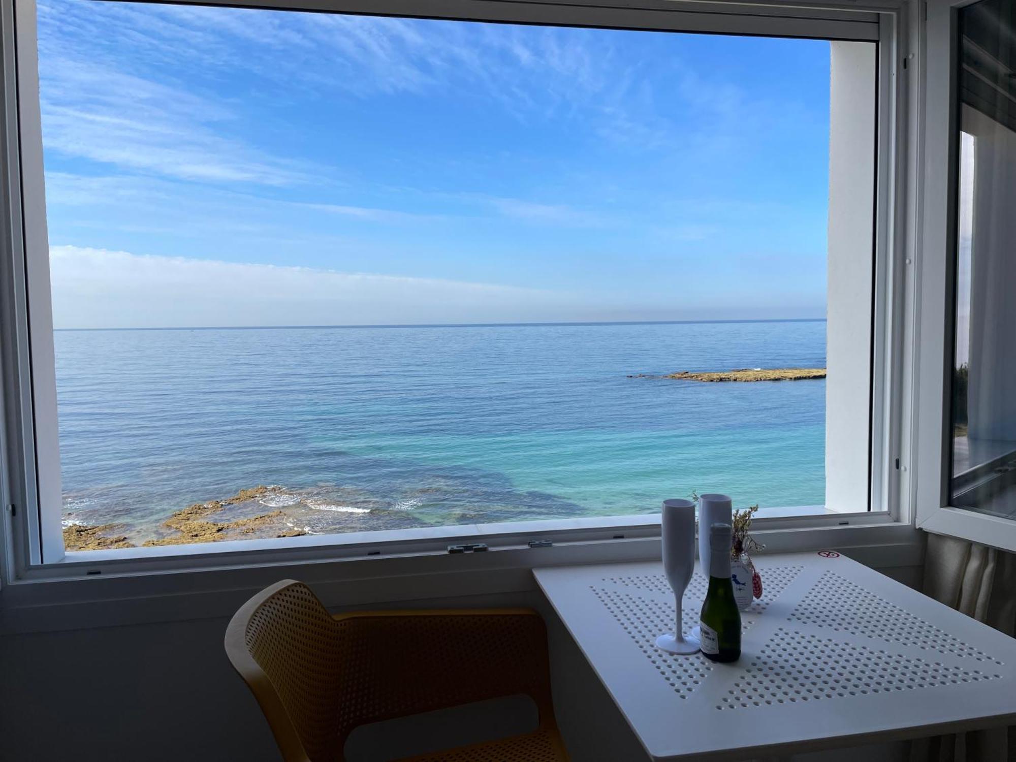 La Sirena Del Viento Bed & Breakfast ลอสกาญอสเดเมกา ภายนอก รูปภาพ