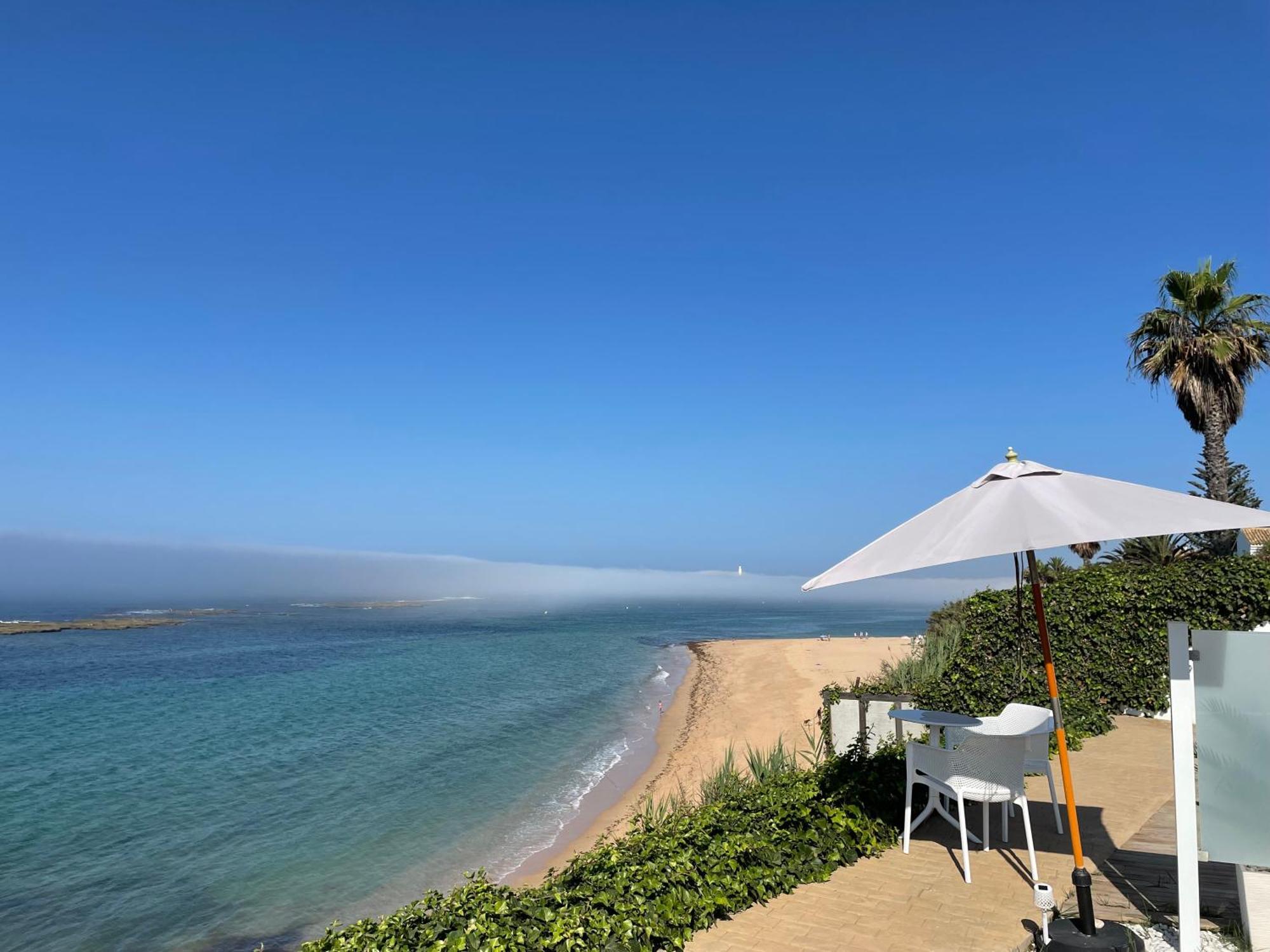 La Sirena Del Viento Bed & Breakfast ลอสกาญอสเดเมกา ภายนอก รูปภาพ